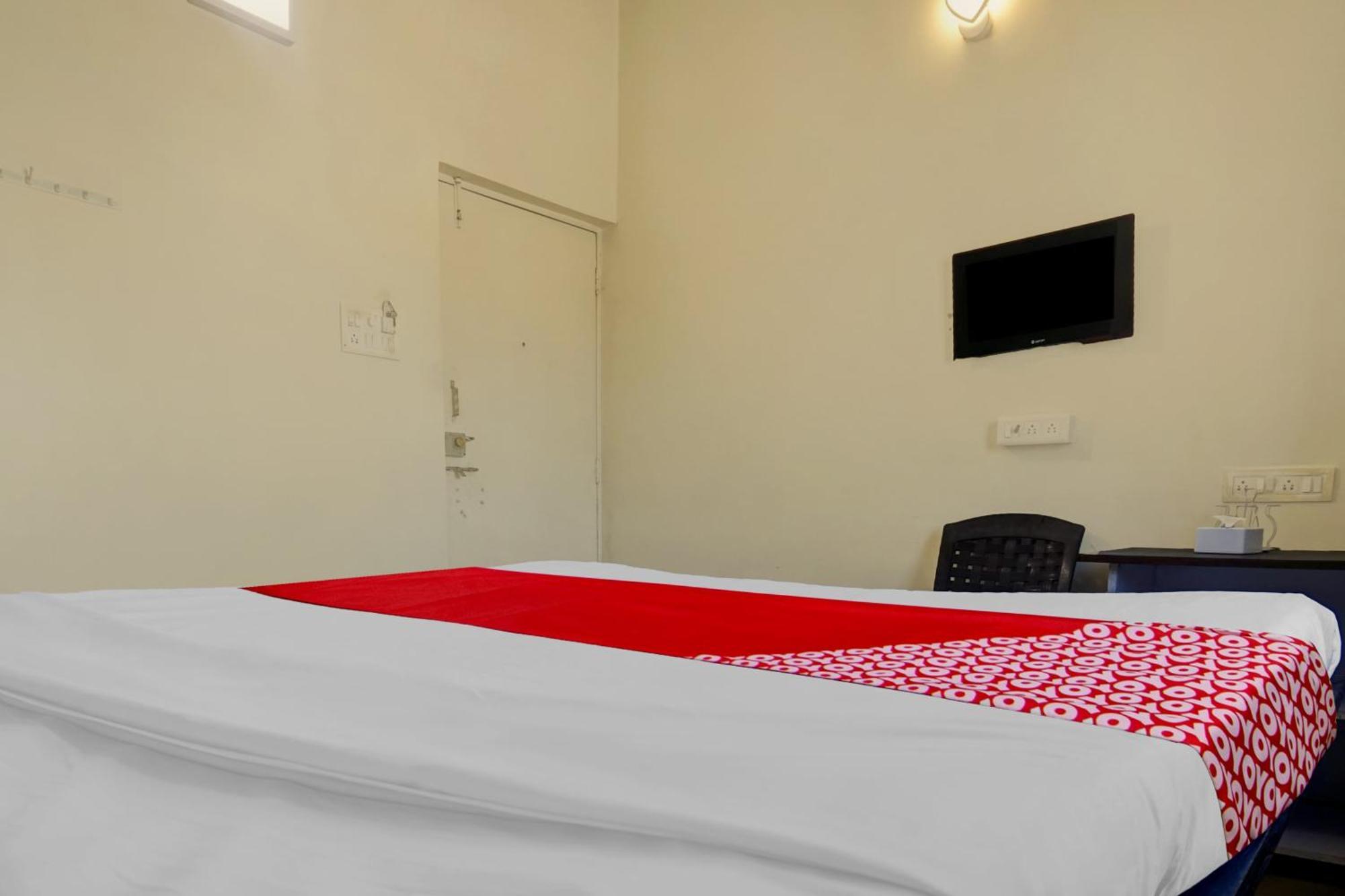 Hotel O Happy Homely Stay Sasvad Zewnętrze zdjęcie